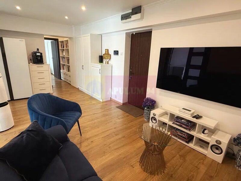 Vanzare apartament cu 2 camere pe bd Unirii-Tribunal stradal